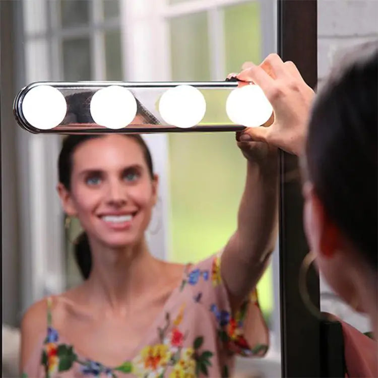 4-Bulb LED Makeup Mirror Light with Suction Cups